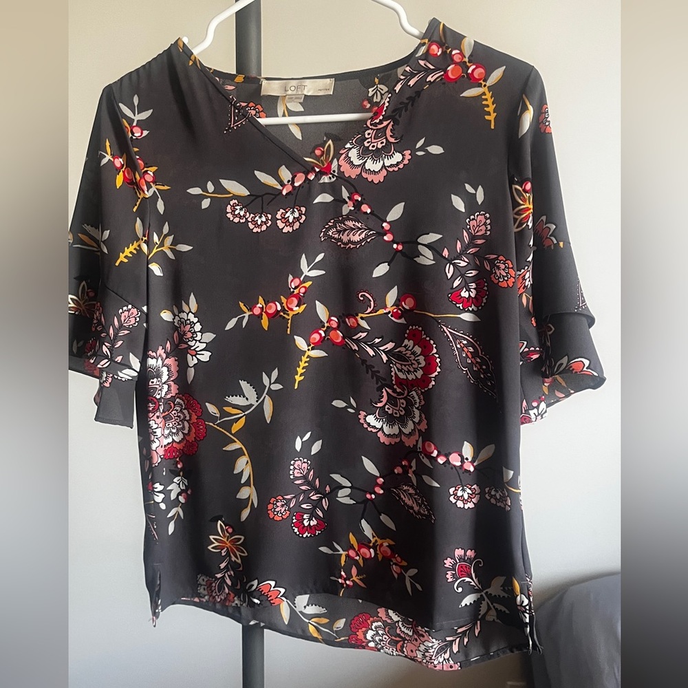 LOFT Women Gray Floral Print Ruffle Sleeve XXPS